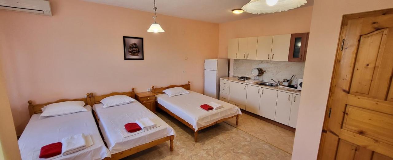 Amfora Guest House بايالا المظهر الخارجي الصورة
