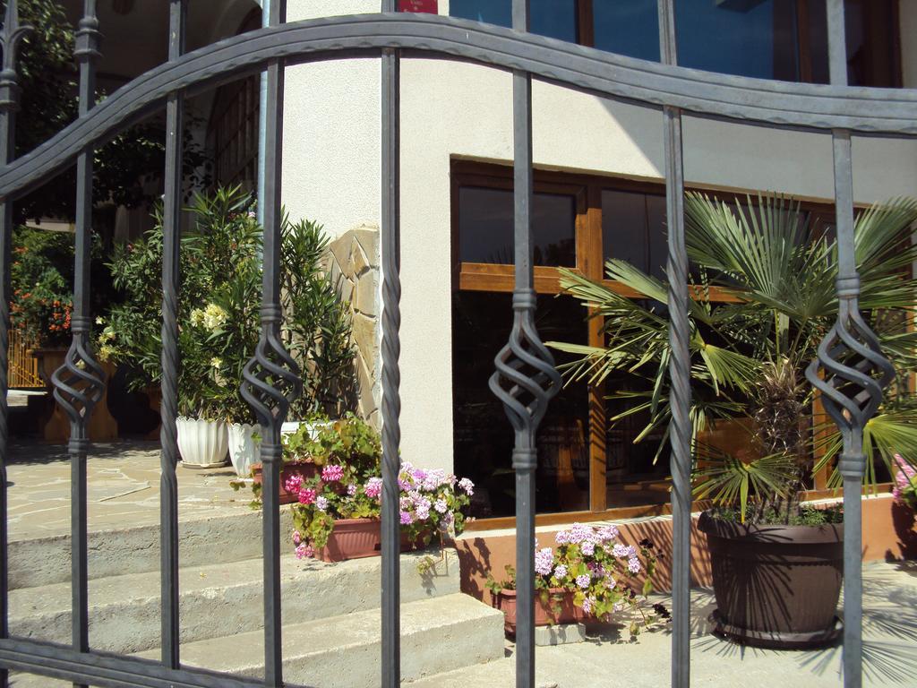 Amfora Guest House بايالا المظهر الخارجي الصورة